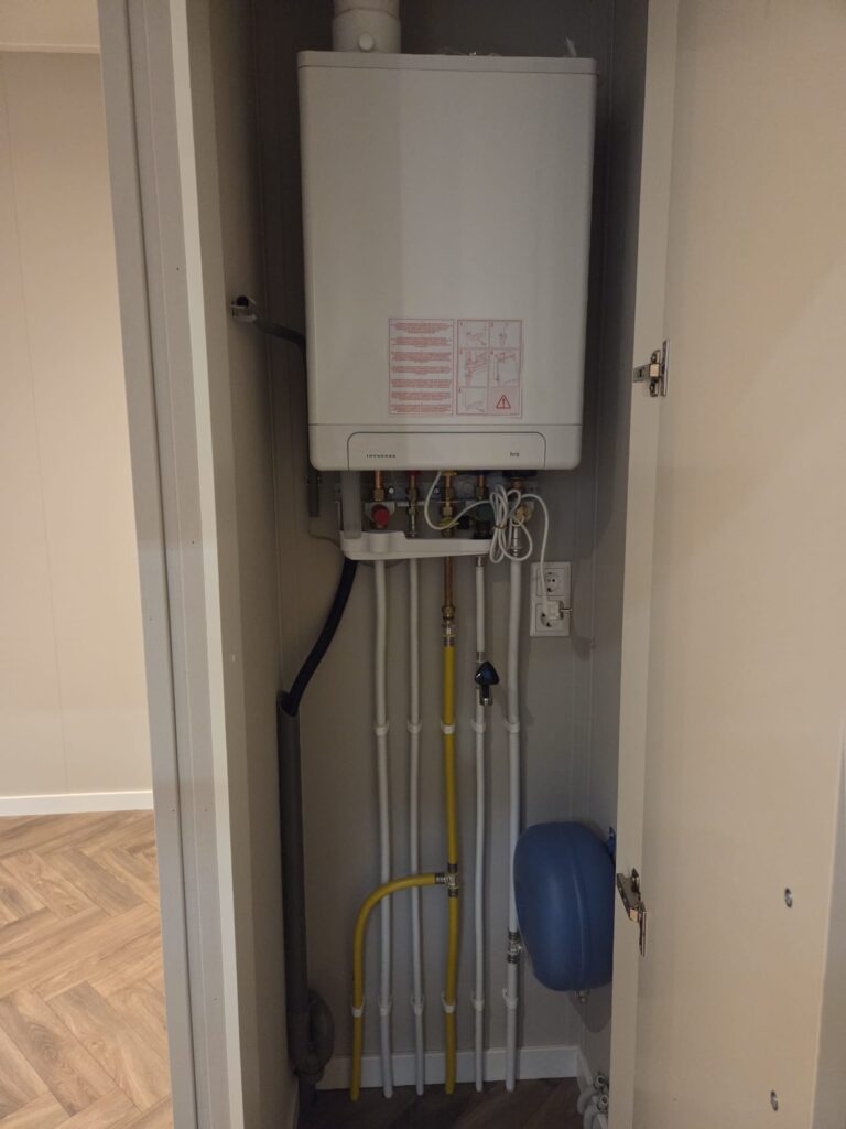 9e606611-22df-4077-8658-656129366c35